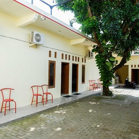 Reddoorz @ Umbul Ponggok Waterpark Klaten Екстер'єр фото